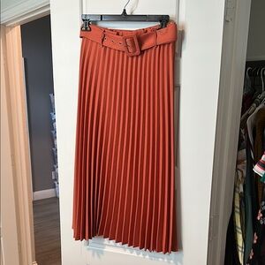 Elegant Pleated Midi Skirt in Rust